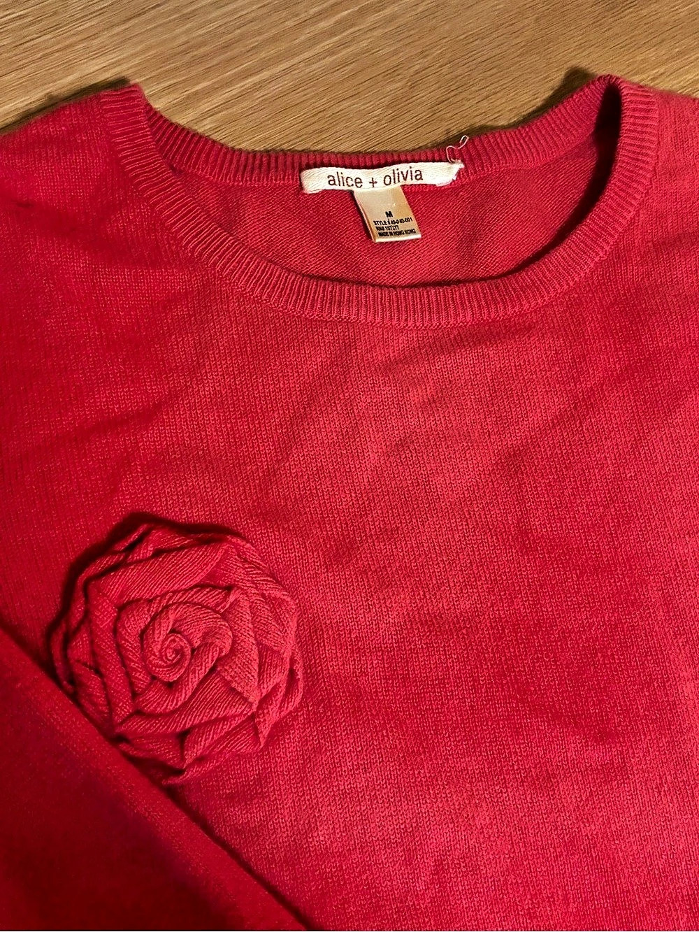 alice + olivia 100% Cashmere Pink Sweater - retail $465. Like New!